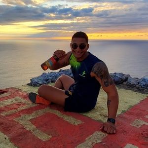 Meet your Posher, Charles